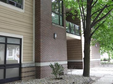 Photo one of 233 E Saint Joseph St # 2G Indianapolis IN 46202 | MLS 21972122