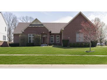 Photo one of 1363 Huntington Woods Rd Zionsville IN 46077 | MLS 21972131