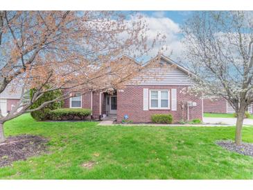 Photo one of 7055 Steinmeier W Dr Indianapolis IN 46220 | MLS 21972334