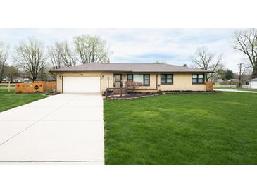 Photo one of 175 Maxwell Dr Indianapolis IN 46217 | MLS 21972495
