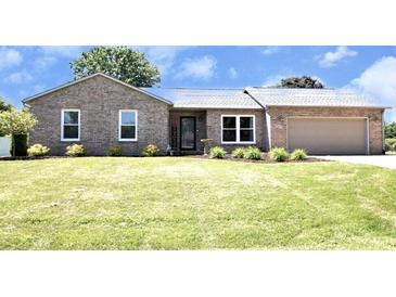 Photo one of 5559 E Broadmore Dr Columbus IN 47201 | MLS 21973223