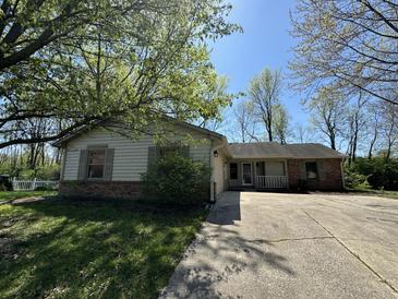 Photo one of 8010 Clayburn Ct Indianapolis IN 46268 | MLS 21973238