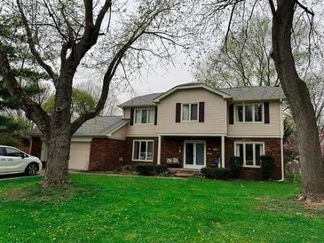 Photo one of 8552 Trails Run Rd Indianapolis IN 46217 | MLS 21973417