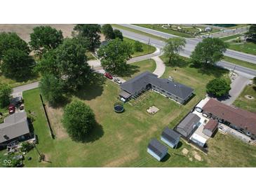 Photo one of 791 S Us Highway 31 Whiteland IN 46184 | MLS 21973461