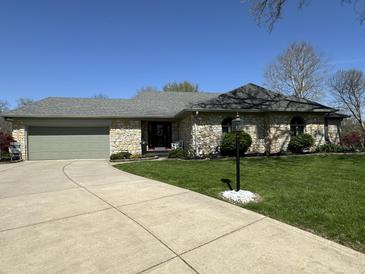Photo one of 2088 Golfview Ct Greenwood IN 46143 | MLS 21973966