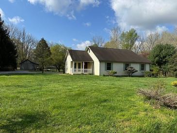 Photo one of 4135 W Paragon Rd Martinsville IN 46151 | MLS 21974697