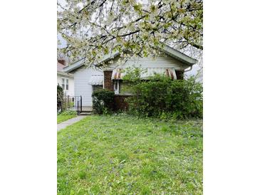 Photo one of 949 N Chester Ave Indianapolis IN 46201 | MLS 21974736