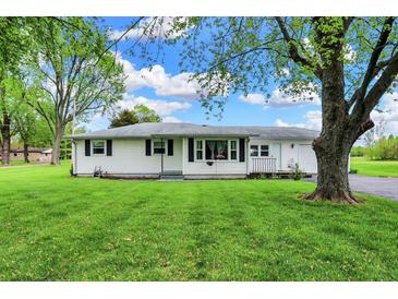 Photo one of 1015 W Smith Valley Rd Greenwood IN 46142 | MLS 21975599