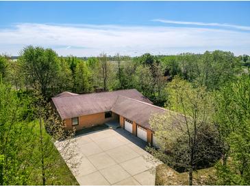 Photo one of 8741 N County Road 150 E Pittsboro IN 46167 | MLS 21975733