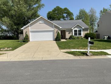 Photo one of 812 Booneway Ln Bargersville IN 46106 | MLS 21976236