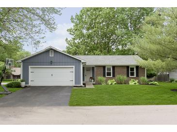 Photo one of 8152 Menlo Ct E Dr Indianapolis IN 46240 | MLS 21977656