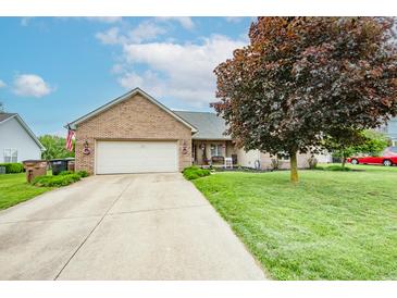 Photo one of 6024 E Pioneer Pl Columbus IN 47203 | MLS 21977838