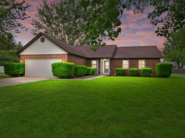 Photo one of 5574 S Wilson Meadows Dr Shelbyville IN 46176 | MLS 21978386
