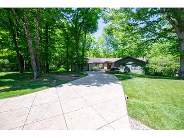 Photo one of 9202 Fanchon Dr Zionsville IN 46077 | MLS 21978700