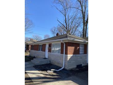 Photo one of 2815 E 36Th St Indianapolis IN 46218 | MLS 21979817
