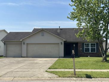 Photo one of 8233 Brambleberry Dr Indianapolis IN 46239 | MLS 21979918