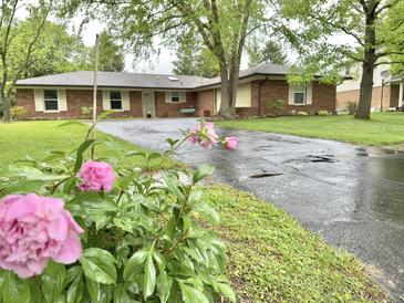 Photo one of 1538 Sandi Dr Indianapolis IN 46260 | MLS 21980001