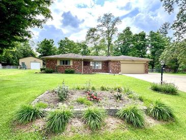 Photo one of 11302 Peacock Dr Indianapolis IN 46236 | MLS 21980155