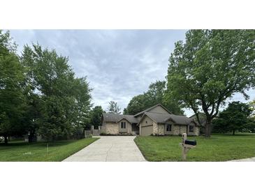 Photo one of 4545 Moccosin Pl Greenwood IN 46142 | MLS 21980235