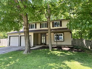Photo one of 6528 Breeds Hill Ct Indianapolis IN 46237 | MLS 21980856