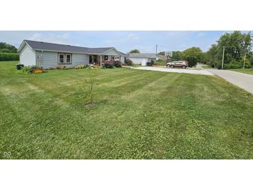 Photo one of 412 S West St Summitville IN 46070 | MLS 21993053