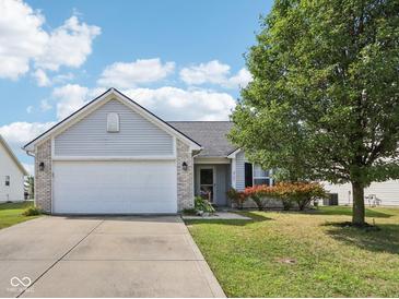 Photo one of 2725 Winding Creek Ln Greenfield IN 46140 | MLS 21998439