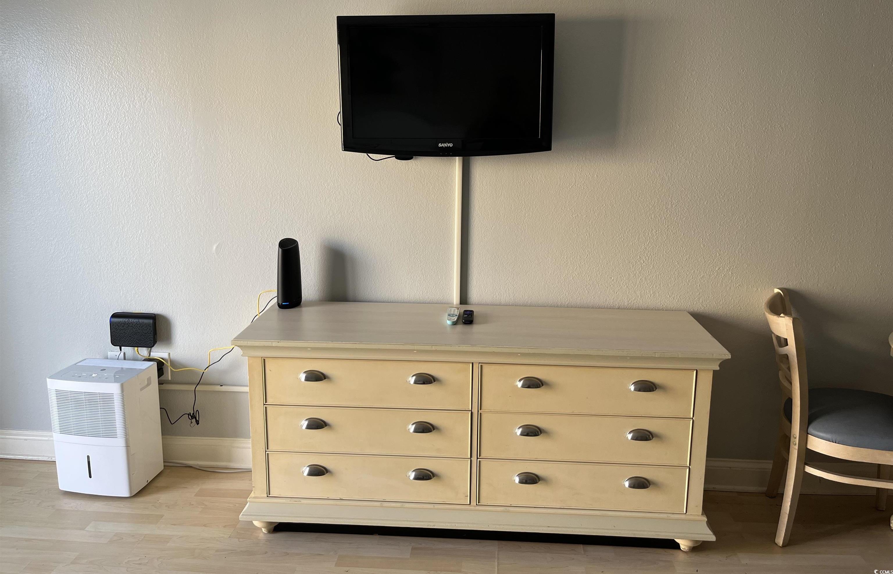 Photo #8
