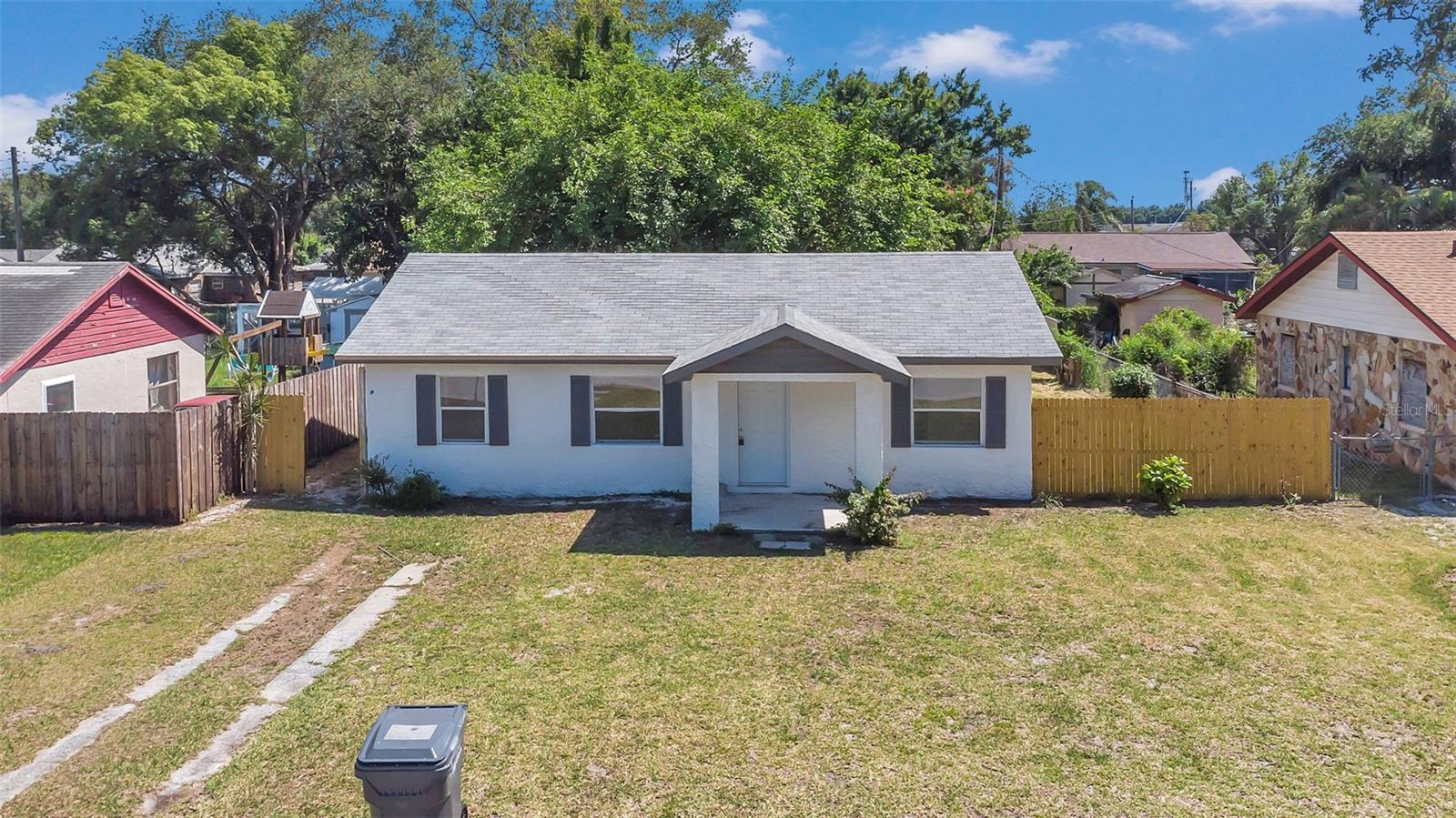 Photo one of 139 Prospect Ave Winter Haven FL 33880 | MLS A4608213
