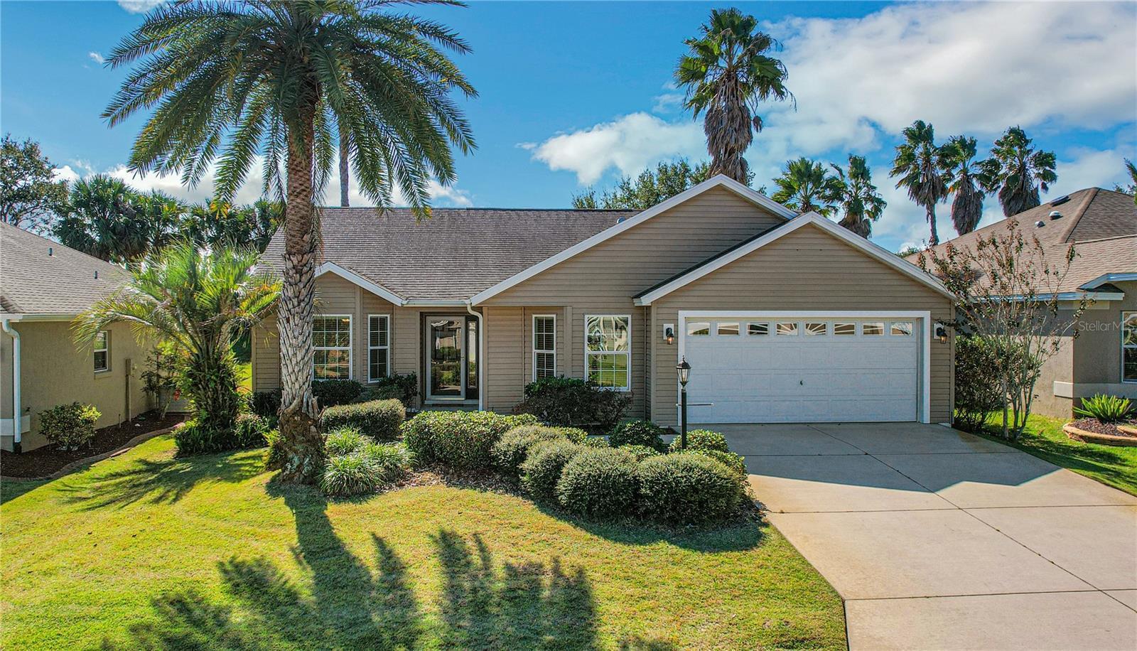 Photo one of 930 Misty Ct The Villages FL 32162 | MLS G5075092