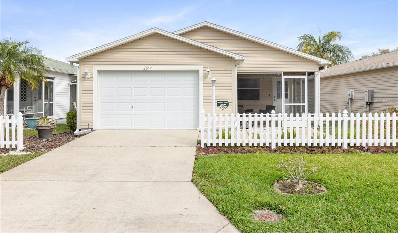 Photo one of 2059 Broyhill Ave The Villages FL 32162 | MLS G5079177