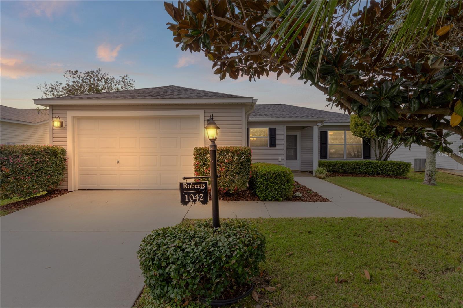 Photo one of 1042 Golden Grove Dr The Villages FL 32162 | MLS G5079294