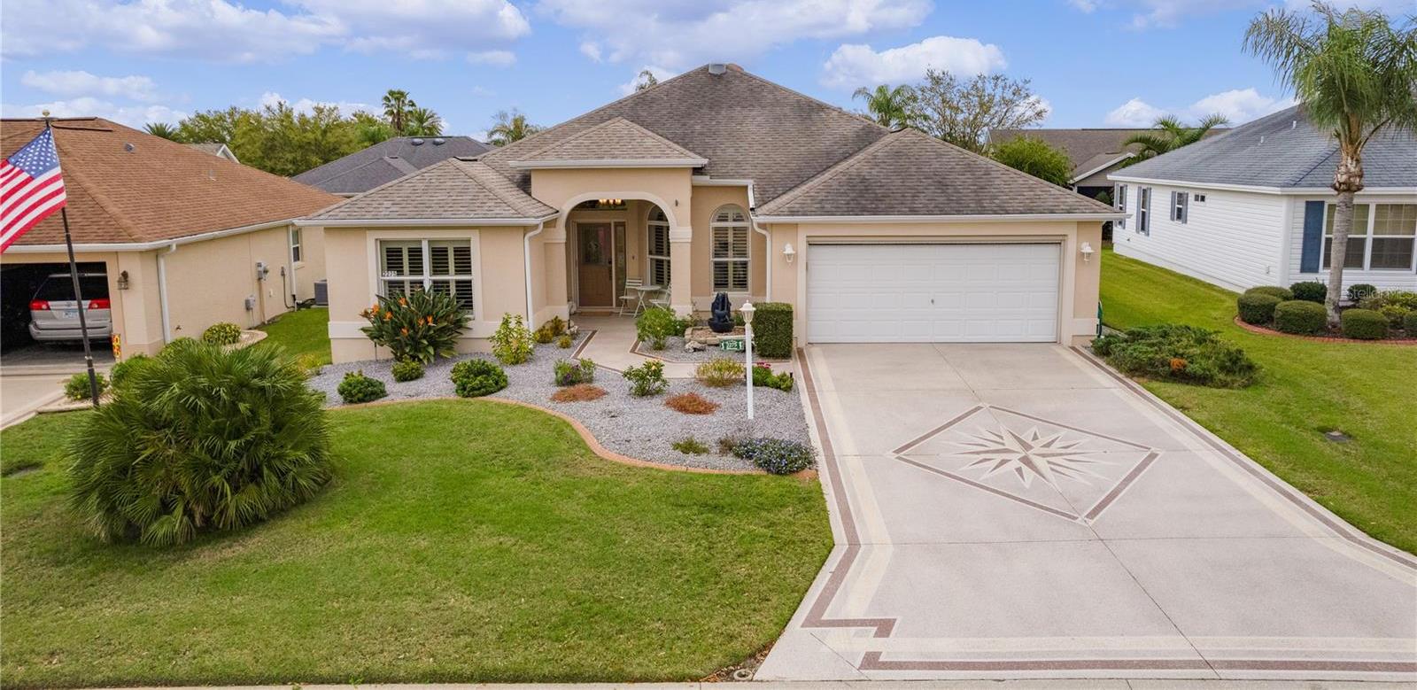 Photo one of 2275 Lacrosse Ln The Villages FL 32162 | MLS G5079426