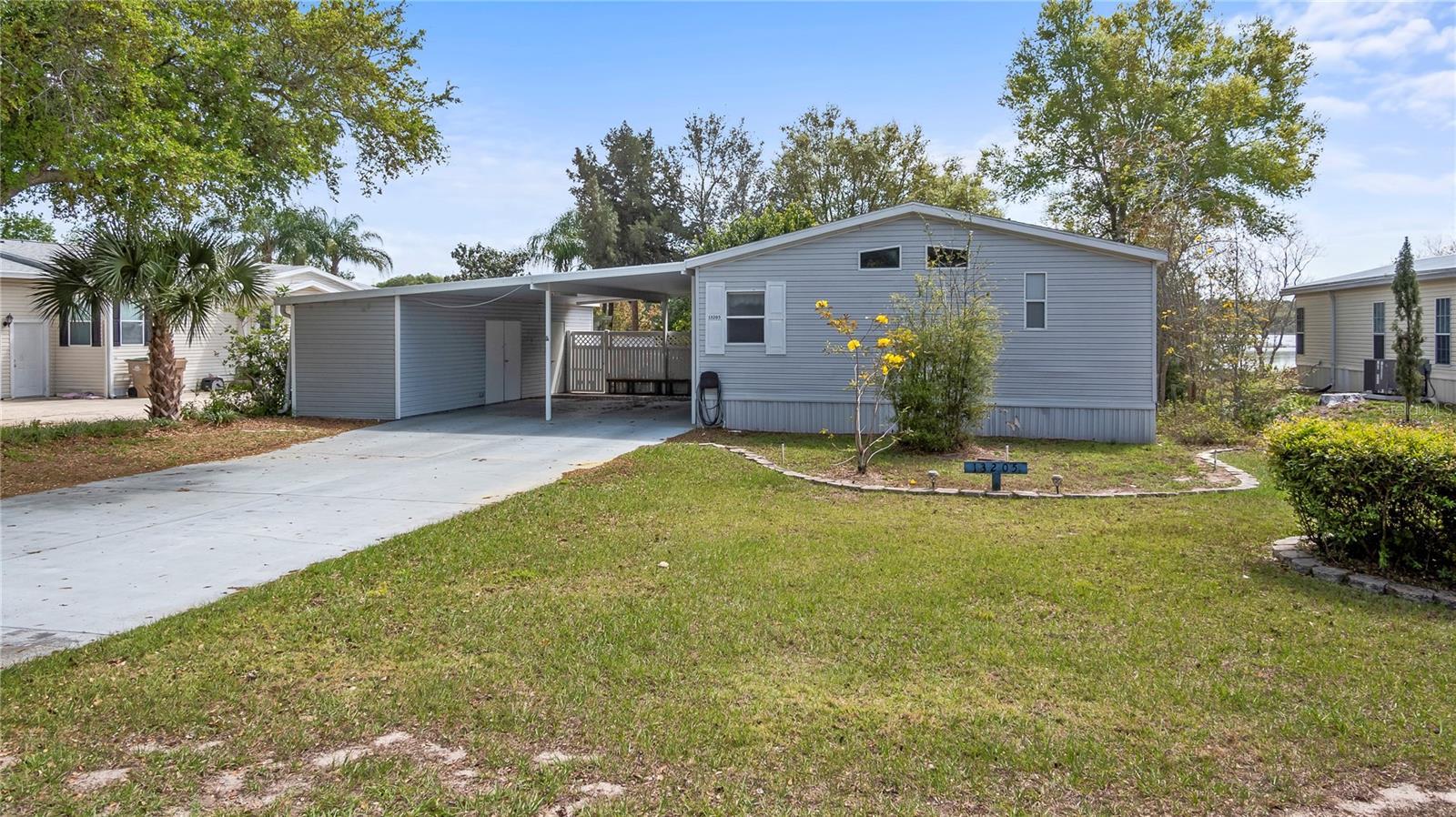 Photo one of 13205 Plum Lake Cir Minneola FL 34715 | MLS G5079709