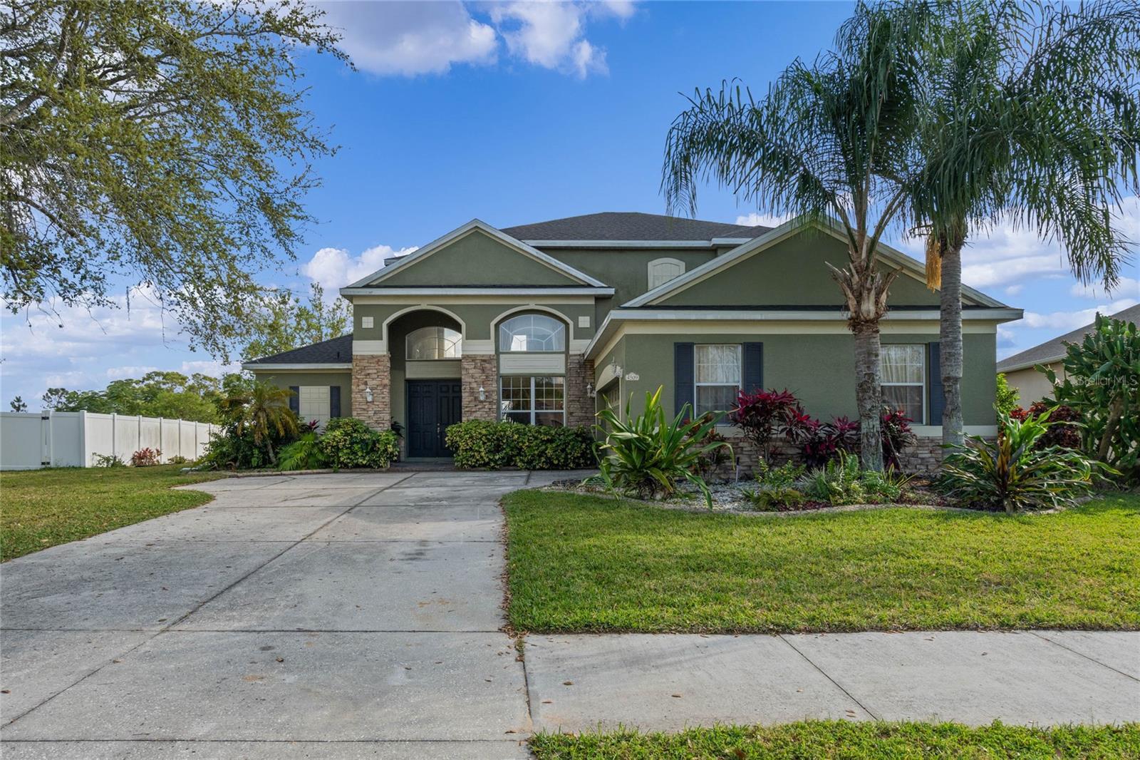 Photo one of 4509 Powderhorn Place Dr Clermont FL 34711 | MLS G5079845