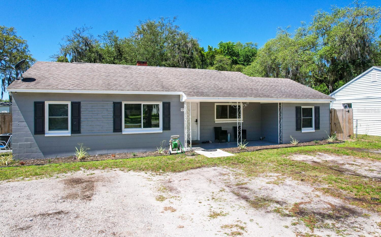 Photo one of 815 Oak Dr Leesburg FL 34748 | MLS G5080610