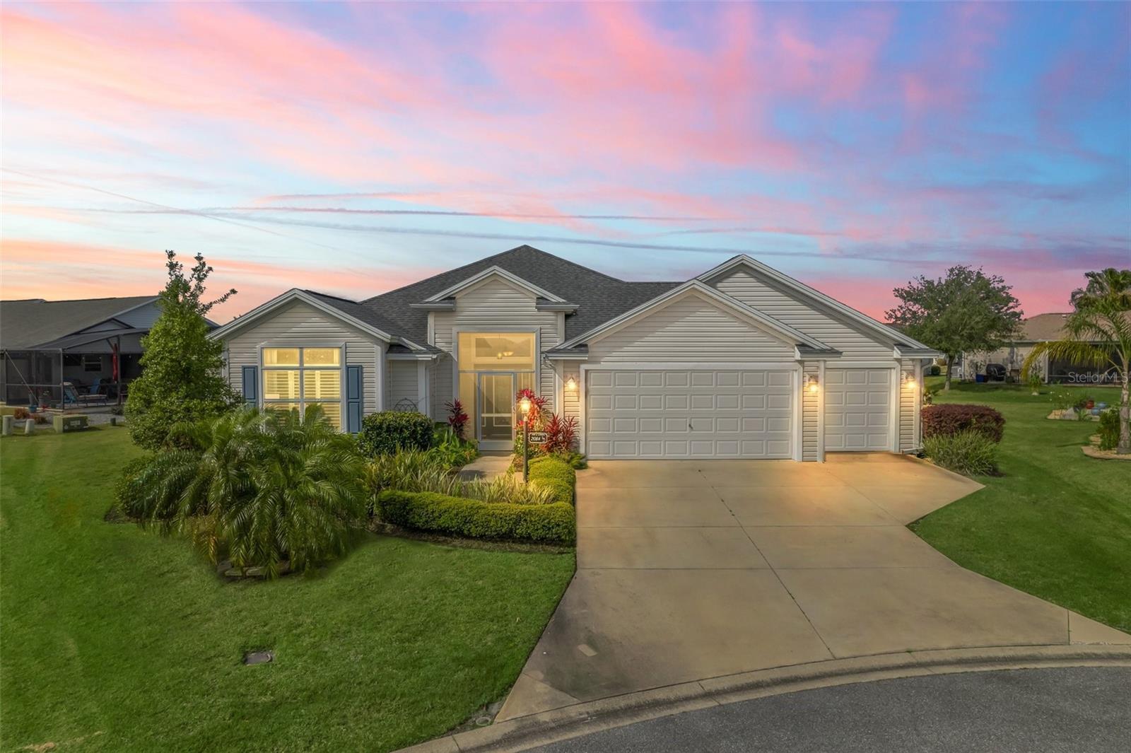 Photo one of 2084 Utopia Pl The Villages FL 32163 | MLS G5080745
