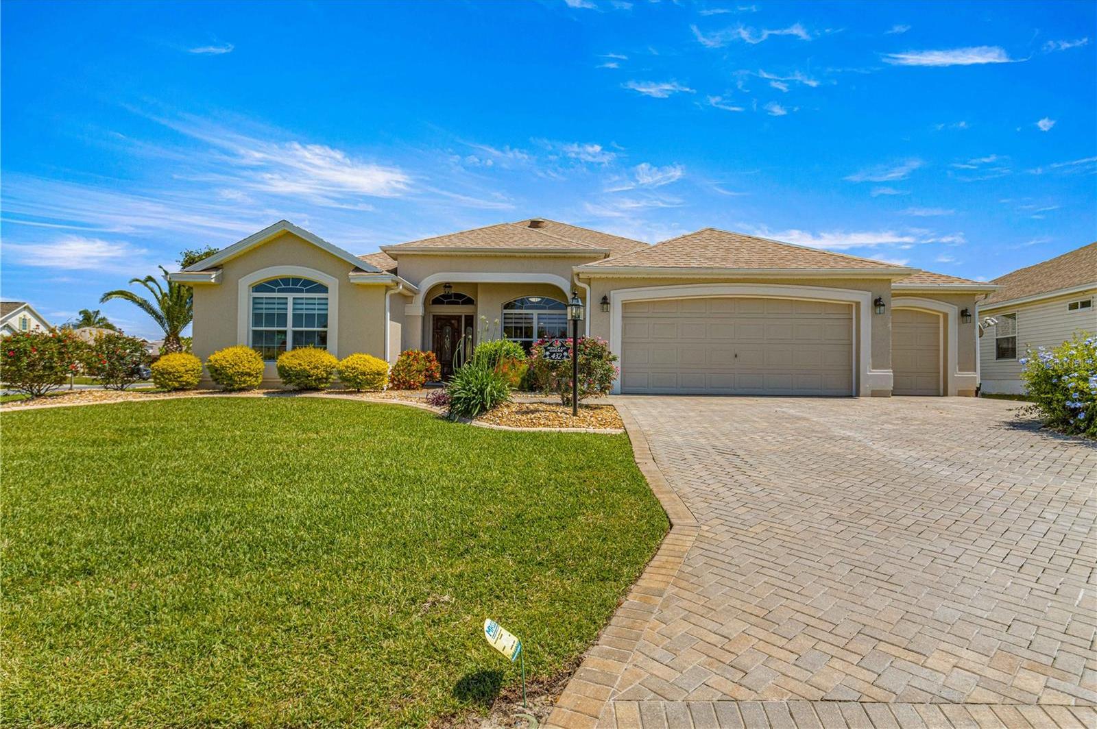 Photo one of 432 Princeton Pl The Villages FL 32162 | MLS G5081091