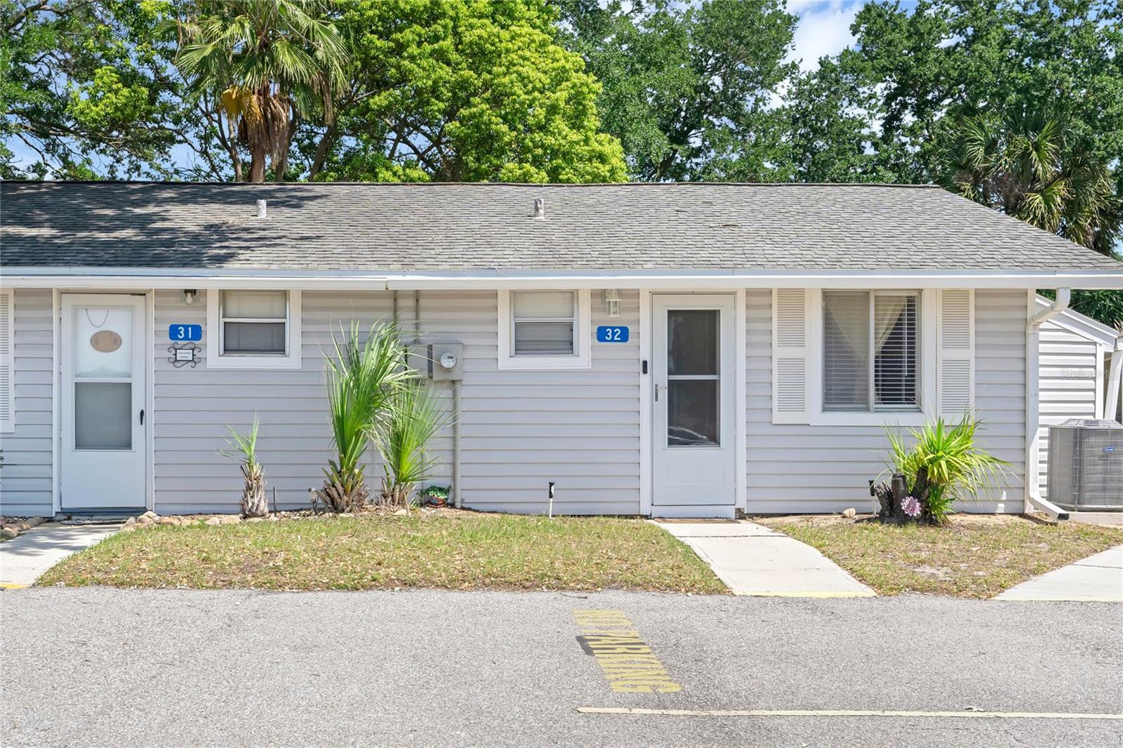 Photo one of 10301 Us Highway 27 # 32 Clermont FL 34711 | MLS G5081131