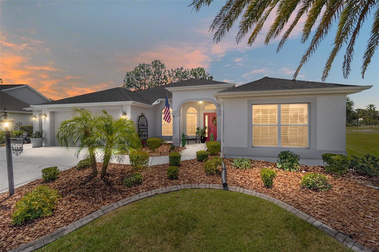 Photo one of 513 Ainsworth Cir The Villages FL 32162 | MLS G5081190