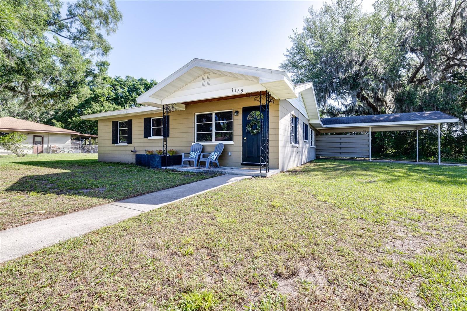 Photo one of 1329 Hickory S Ln Fort Meade FL 33841 | MLS L4943655