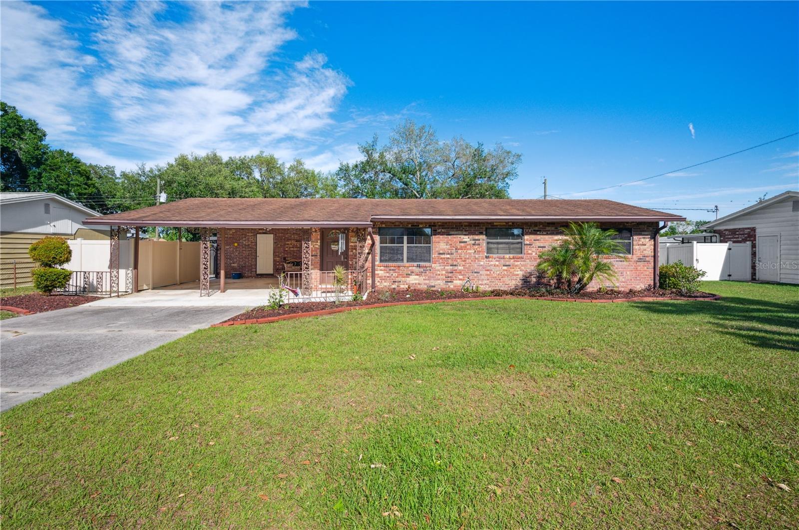 Photo one of 4126 S Wellington Dr Lakeland FL 33813 | MLS L4943803