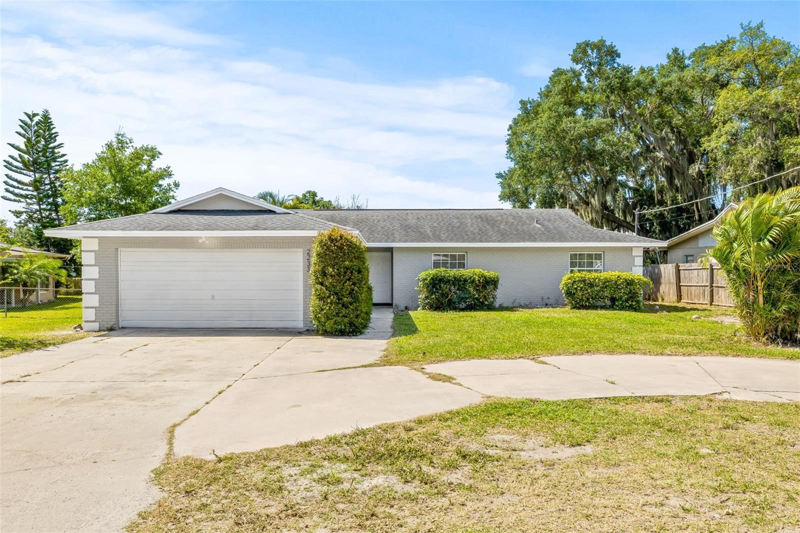 Photo one of 2233 20Th Nw St Winter Haven FL 33881 | MLS L4943917
