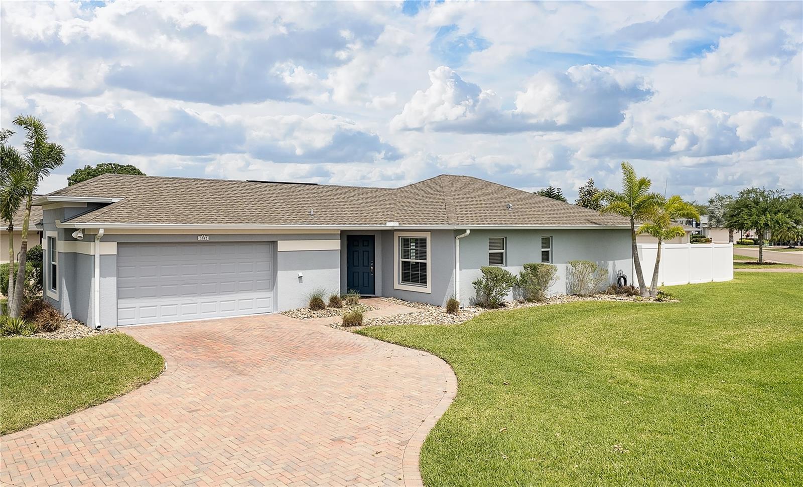 Photo one of 3382 Raleigh Dr Winter Haven FL 33884 | MLS L4943924