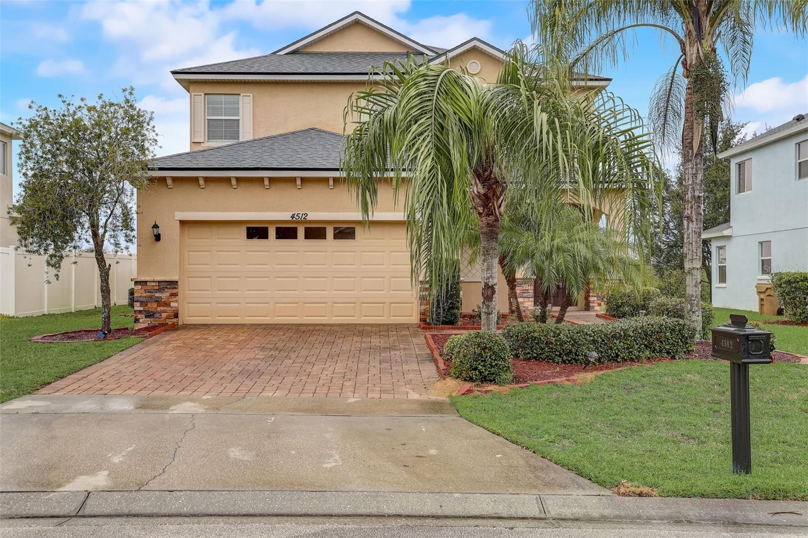 Photo one of 4512 Olympia Ct Clermont FL 34714 | MLS O6129801