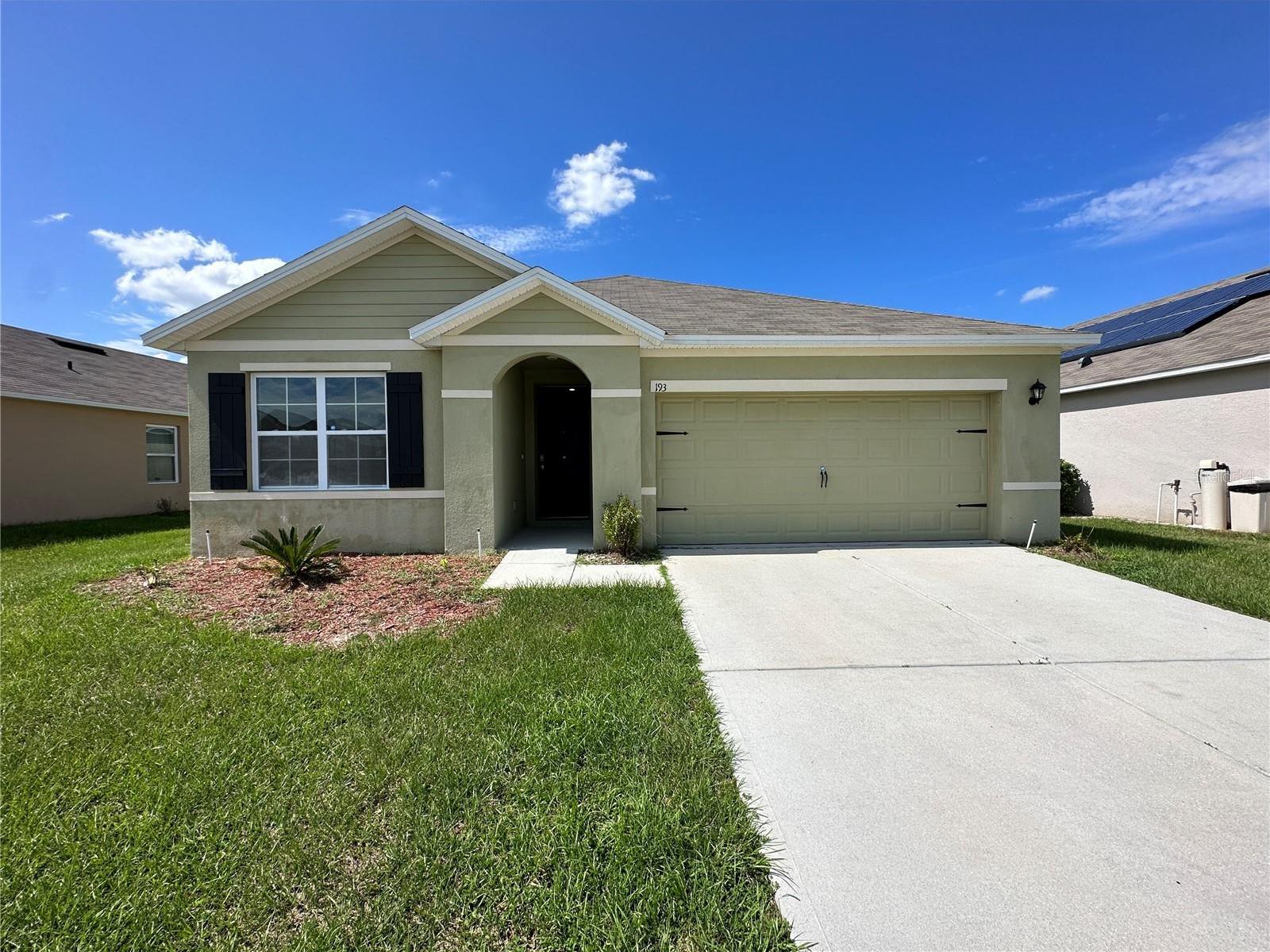 Photo one of 193 Grove Branch Rd Winter Haven FL 33880 | MLS O6140083