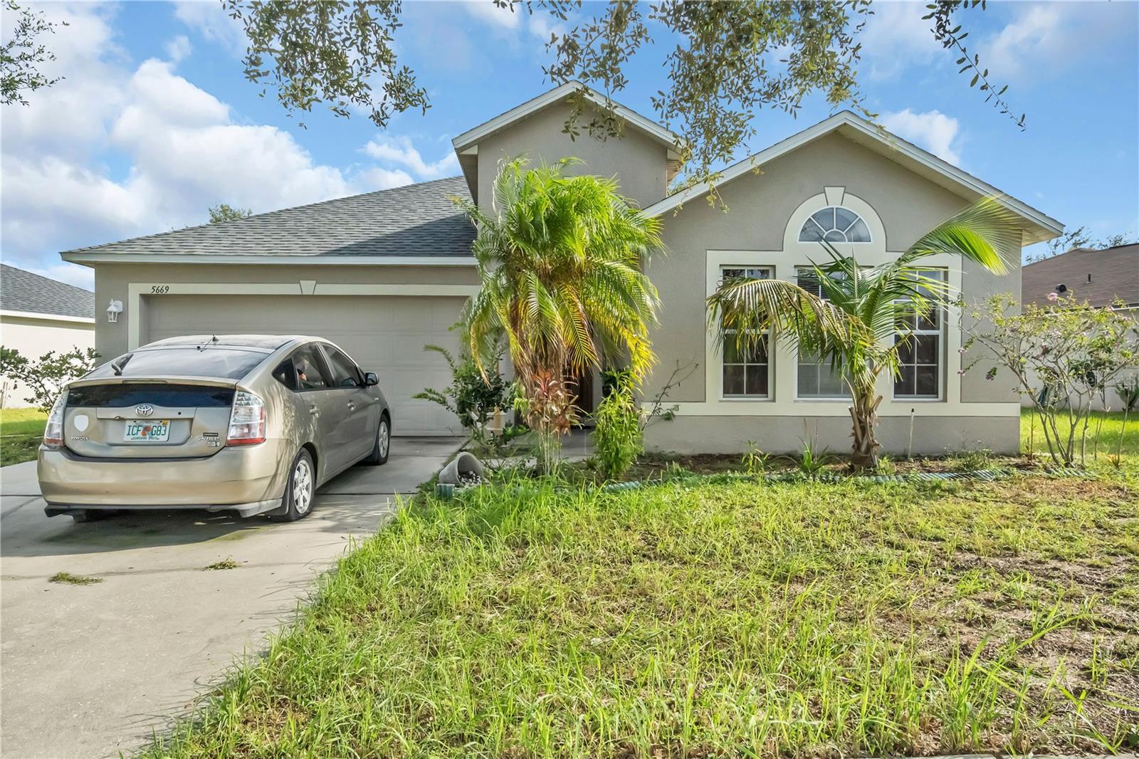 Photo one of 5669 Sycamore Canyon Dr Kissimmee FL 34758 | MLS O6141132