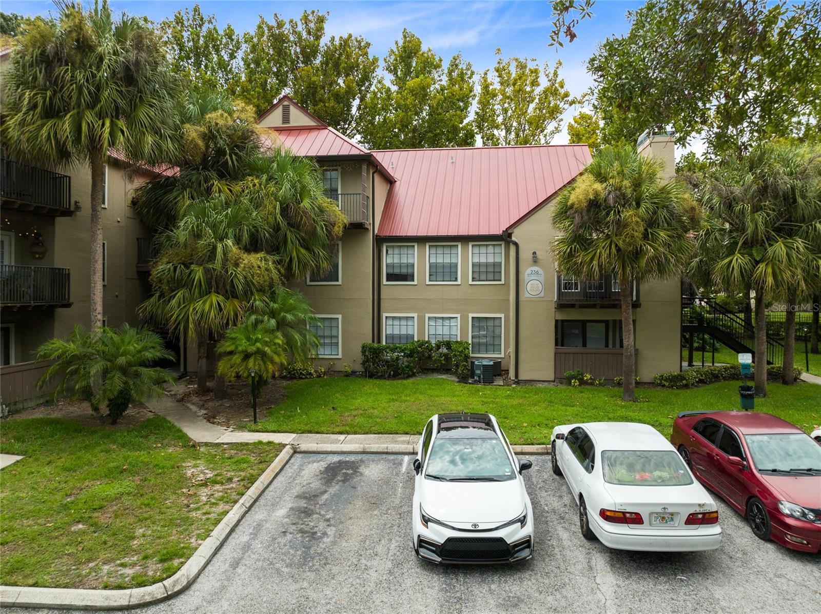 Photo one of 236 Afton Sq # 309 Altamonte Springs FL 32714 | MLS O6149926