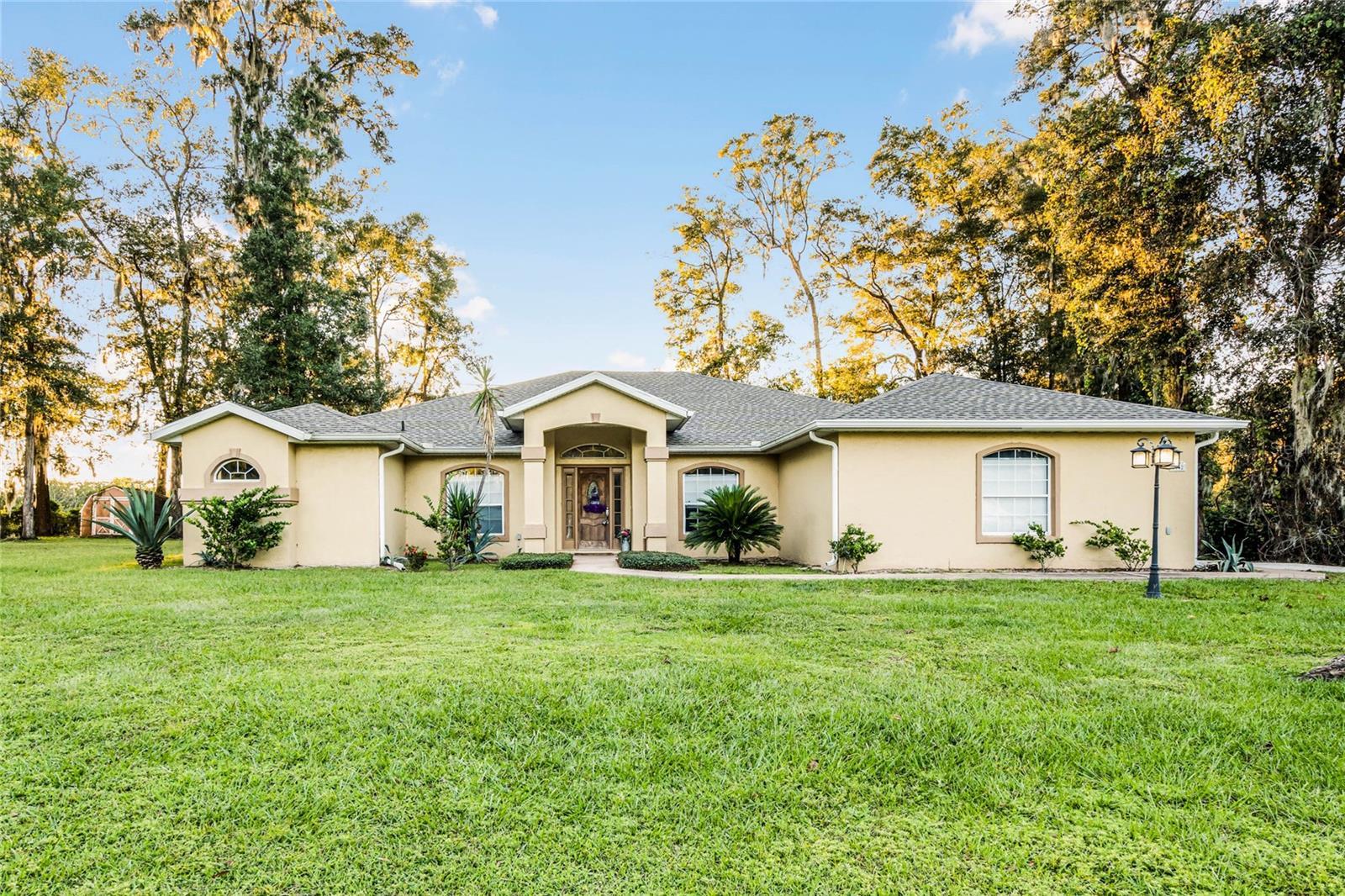Photo one of 5542 Nw 57Th Ave Ocala FL 34482 | MLS O6152541