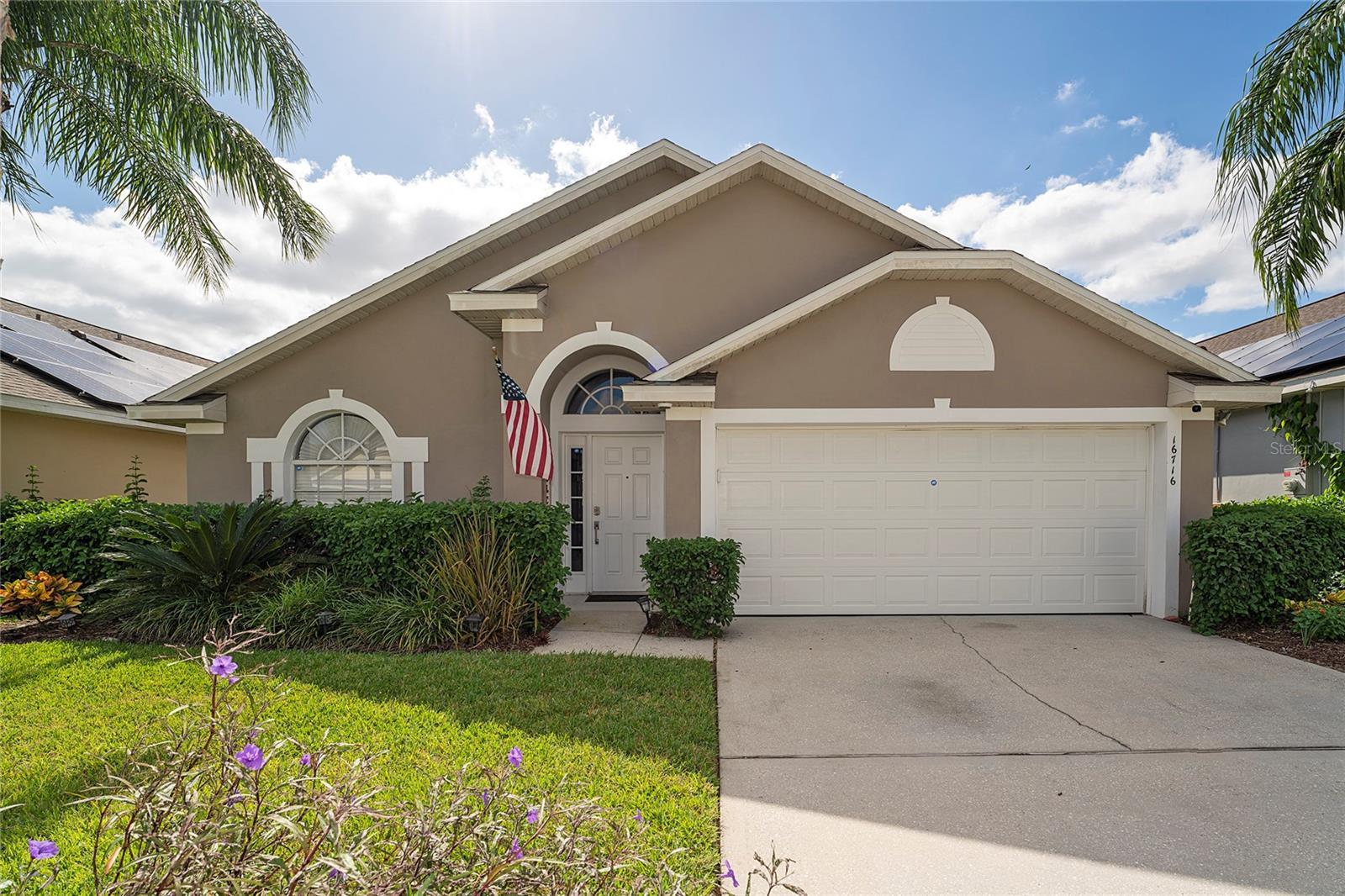 Photo one of 16716 Rolling Green Dr Clermont FL 34714 | MLS O6153676