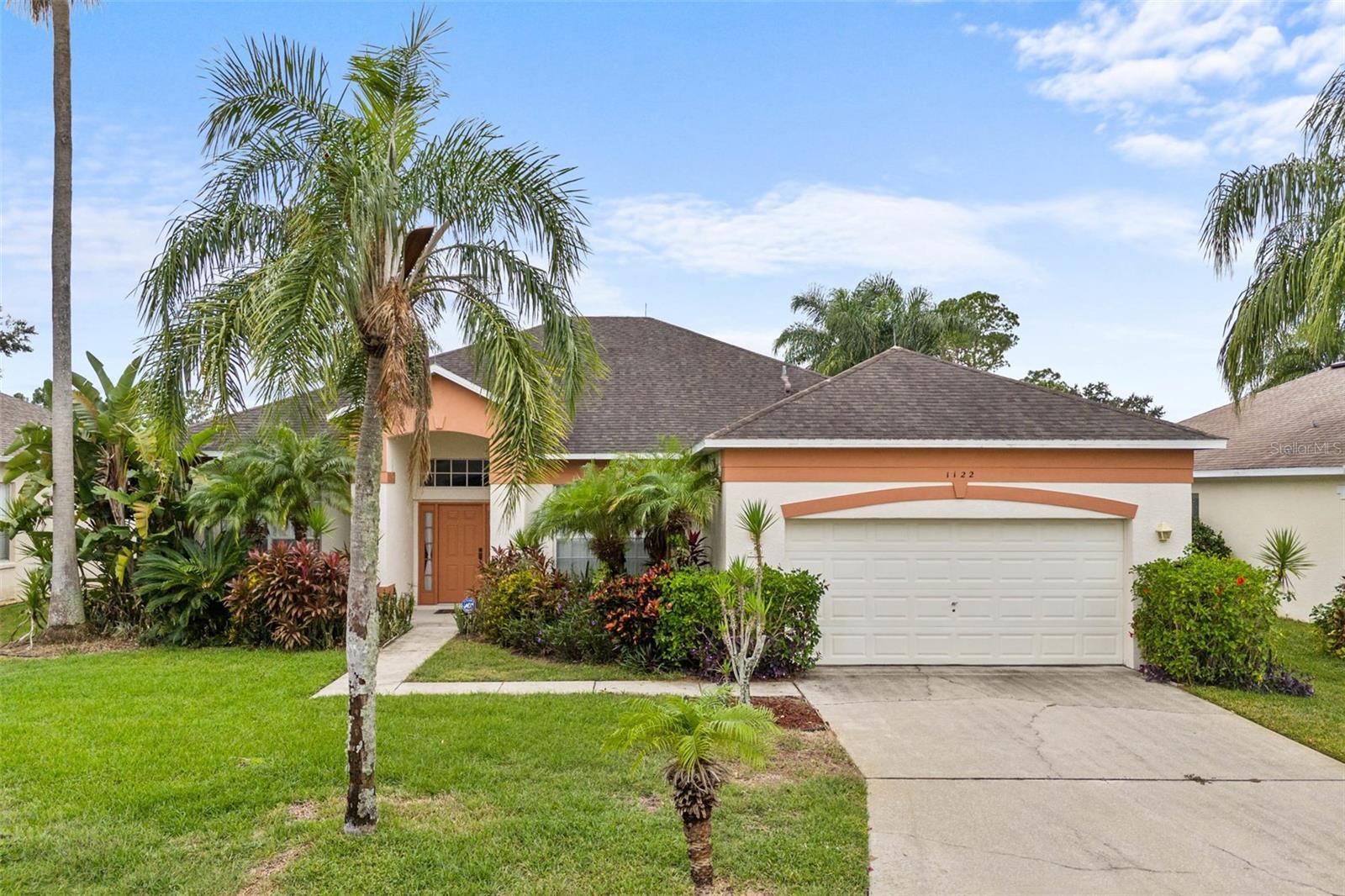 Photo one of 1122 Golf Course Pkwy Davenport FL 33837 | MLS O6157611
